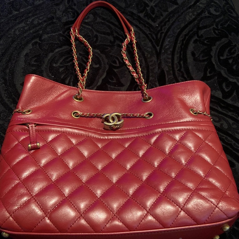 Chanel drawstring metallic medium calfskin